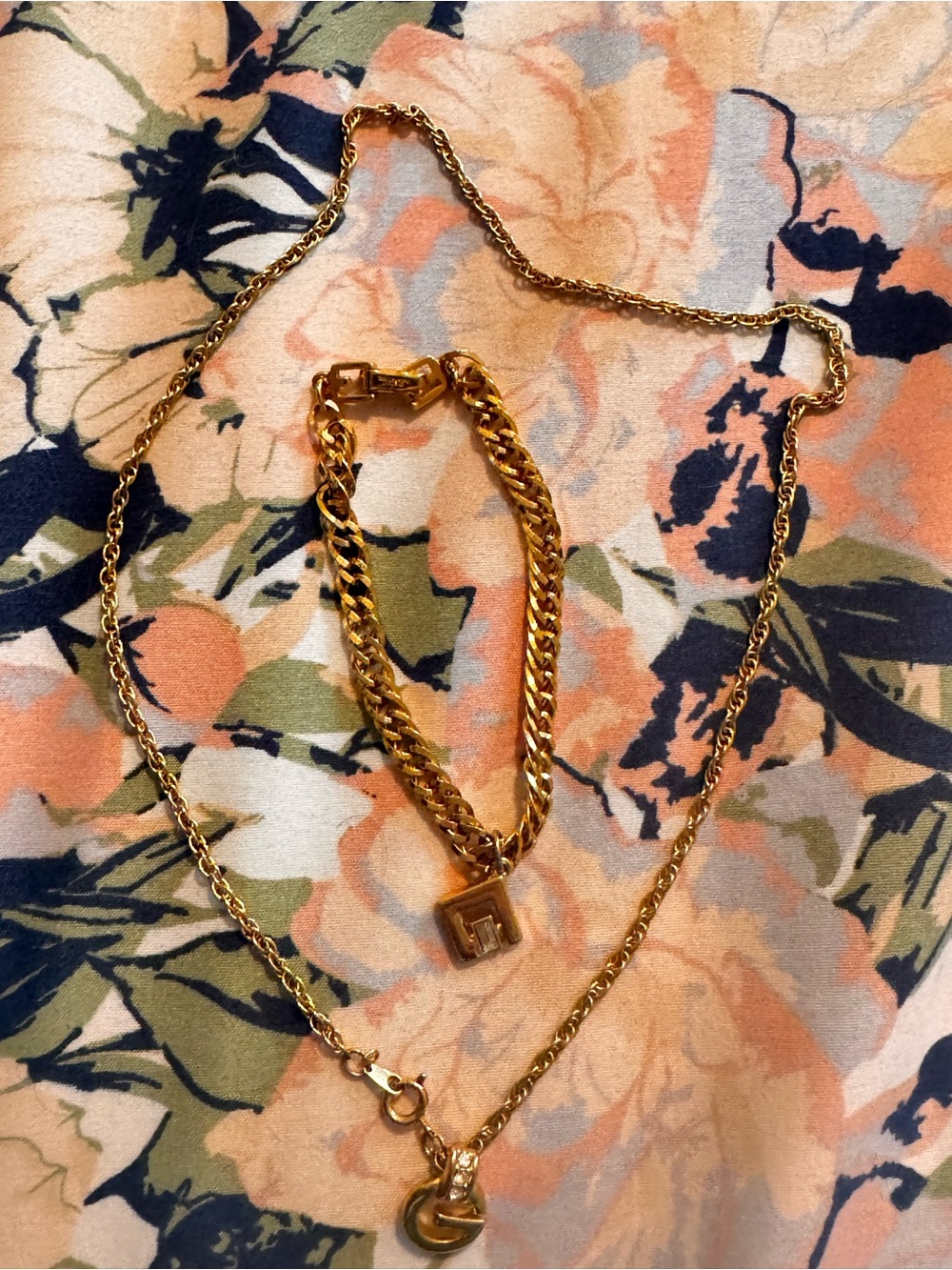 Givency Necklace and Bracelet Set